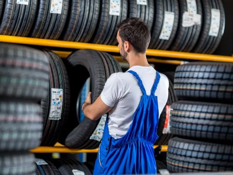 Çandarlı Oto Lastikçi